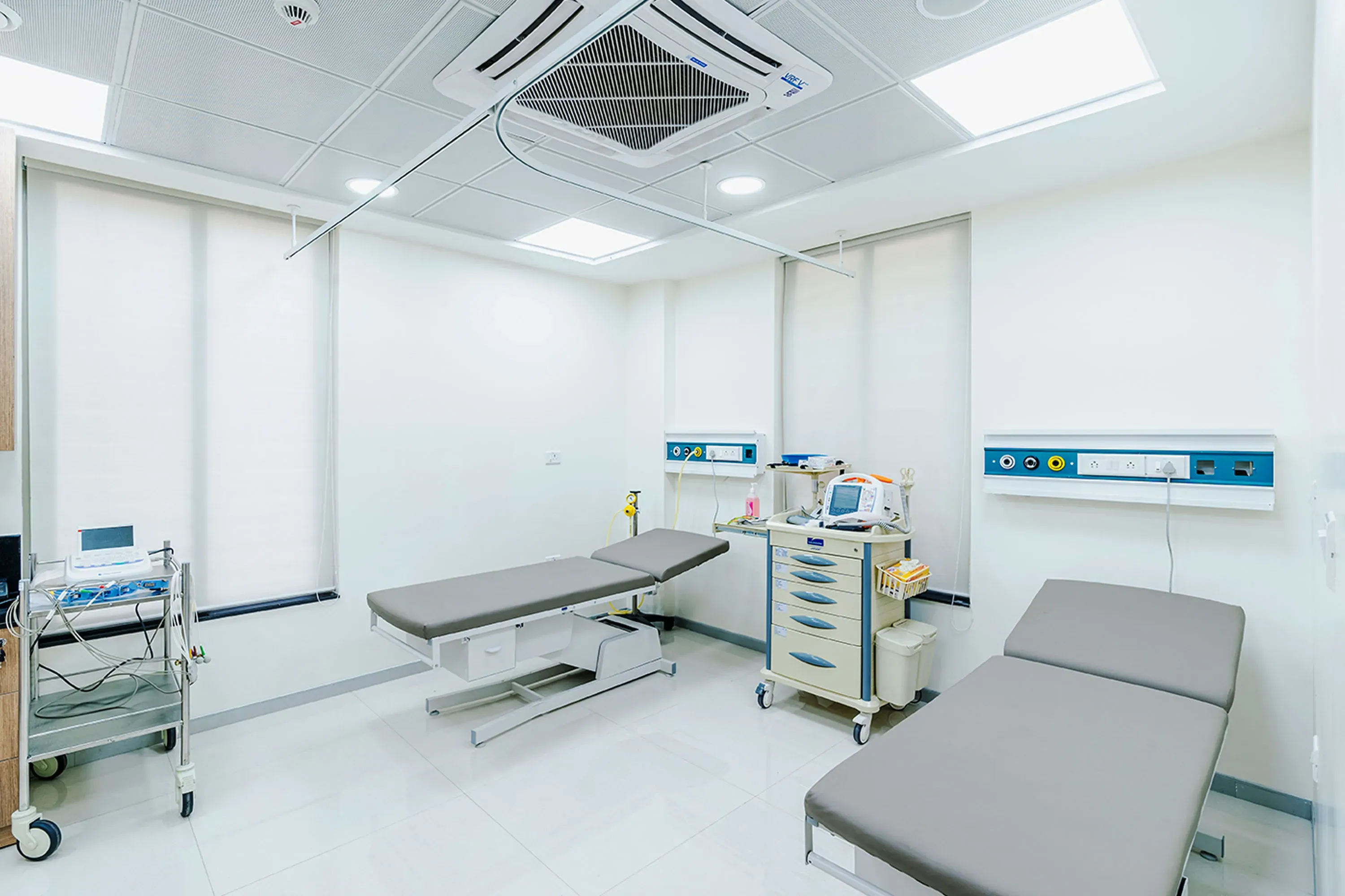 24/7 Emergency & Trauma Care Department - United Hospital